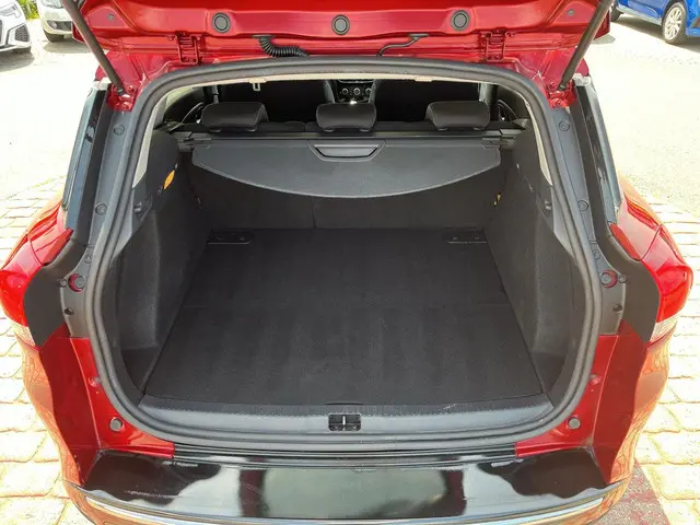Renault Clio Estate 0.9 TCe Limited 2019 Benzine 13