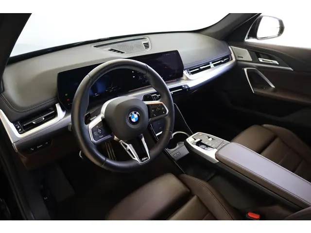 BMW X1 xDrive23i 2024 Benzine 7