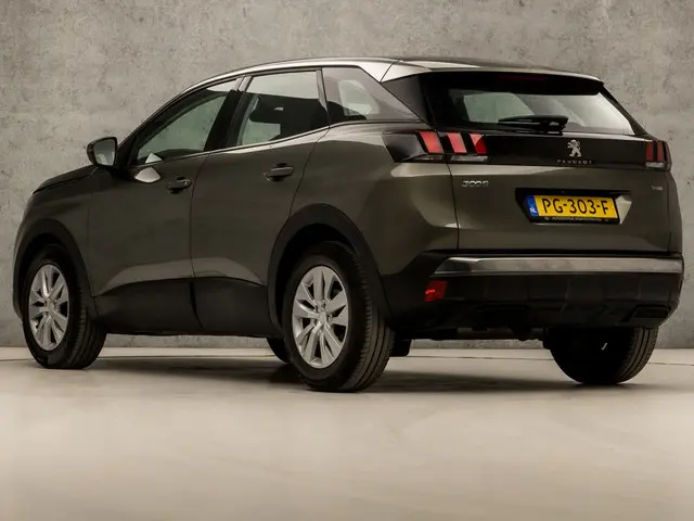 Peugeot 3008 1.2 PureTech Sport 2017 Benzine 3