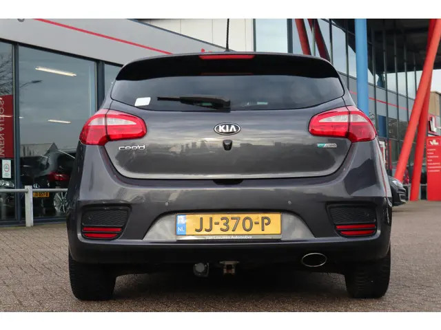 Kia cee'd 1.0 T-GDi DynamicLine 2016 Benzine 13