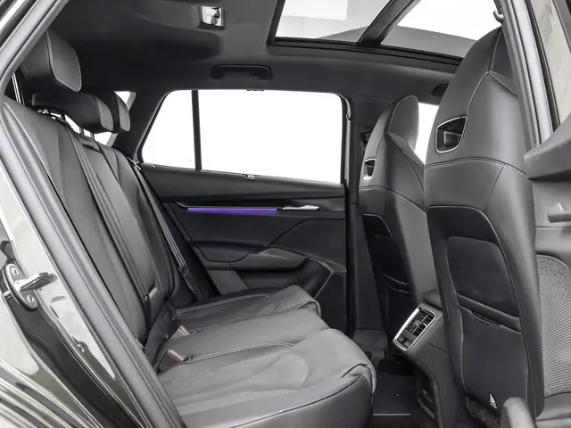 Škoda Enyaq iV 85X RS 4X4 2025 Elektrisch 18