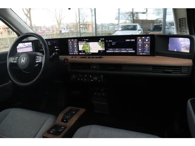 Honda e ADVANCE 17" *6.192KM* 2022 Elektrisch 19