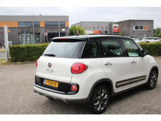 Fiat 500L 0.9 TwinAir Trekking 2014 Benzine 4