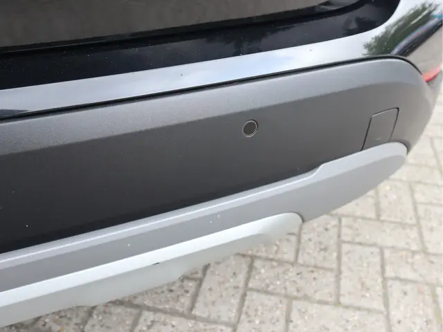 BMW X1 sDrive18i 136 PK High Executive 2017 Benzine 51