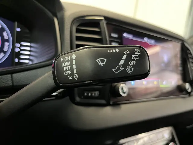 Škoda Karoq 1.5 TSI ACT Sportline 2020 Benzine 37