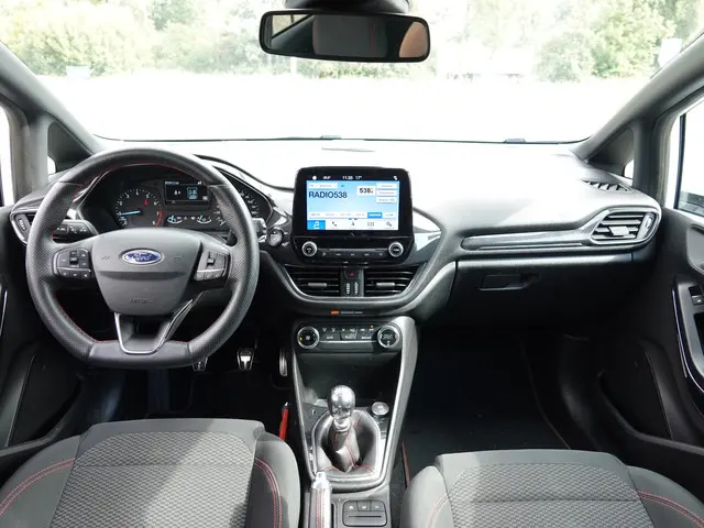 Ford Fiesta 1.0 EcoBoost 100PK ST-Line 2019 Benzine 11