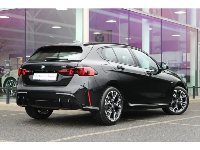 BMW 1 Serie 120 M Sport Automaat 2025 Benzine 44