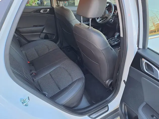 Kia XCeed 1.5 T-GDi GT-Line NIEUWSTAAT 2024 Benzine 23