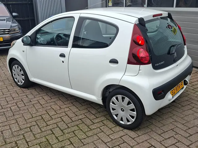 Peugeot 107 1.0 Airco Rijklaar 2012 Benzine 4