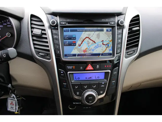 Hyundai i30 1.6 GDI i-Vision Automaat 2012 Benzine 11