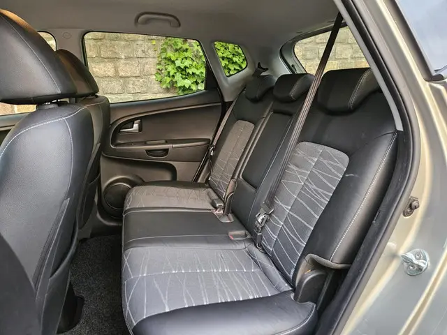 Kia Venga 1.6 CVVT DynamicLine 2016 Benzine 27