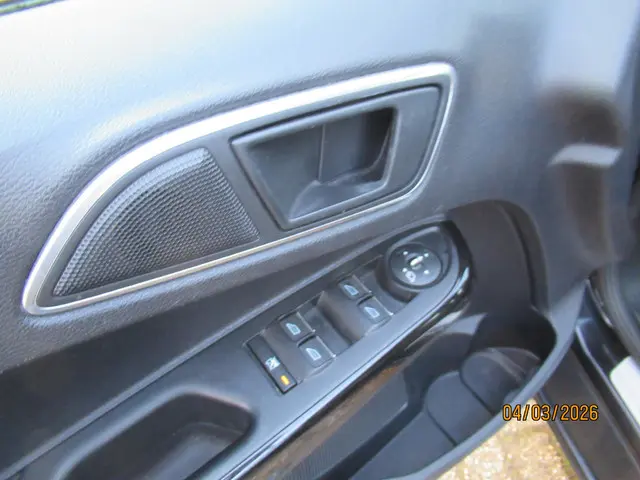 Ford B-MAX 1.0 EcoBoost Titanium 2013 Benzine 11