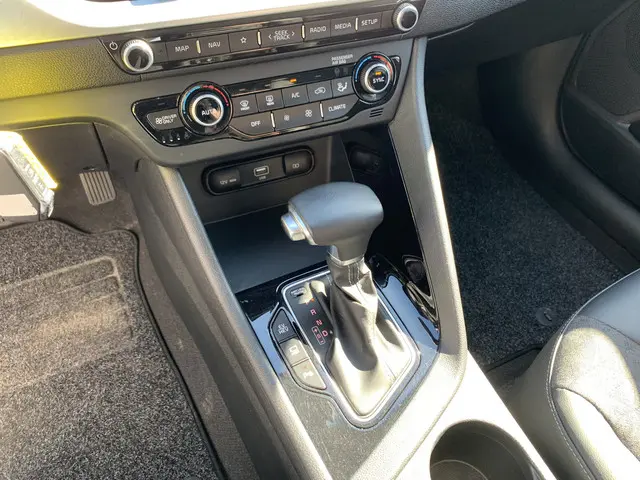 Kia Niro 1.6 GDi PHEV DynamicLine 2020 Hybride Benzine 21
