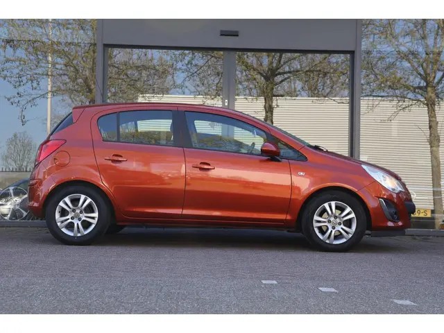 Opel Corsa 1.2-16V Berlin|Navi|Airco|Cruise 2013 Benzine 5