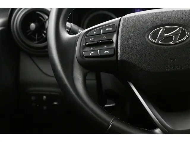 Hyundai i10 1.0 Comfort Smart rood 2021 Benzine 16