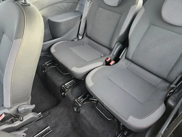 Renault Twingo 1.2 16V Dynamique 2013 Benzine 12