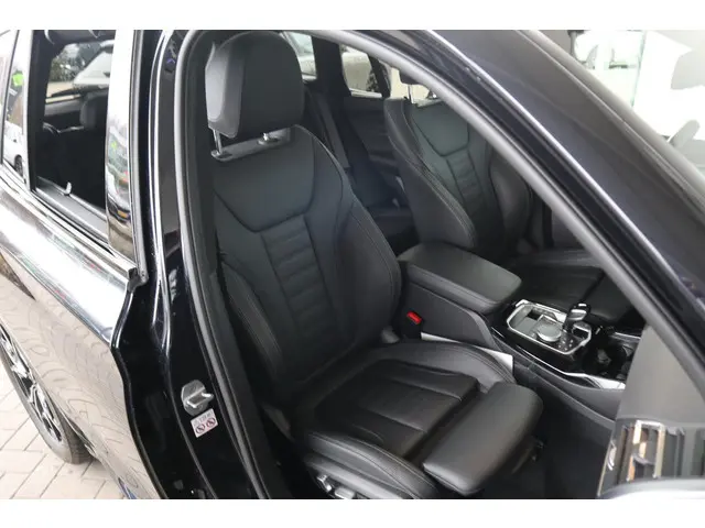 BMW X3 xDrive30e 2023 Hybride Benzine 17