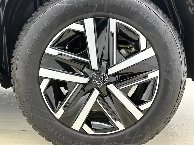 Peugeot 2008 1.2 100 2023 Benzine 28