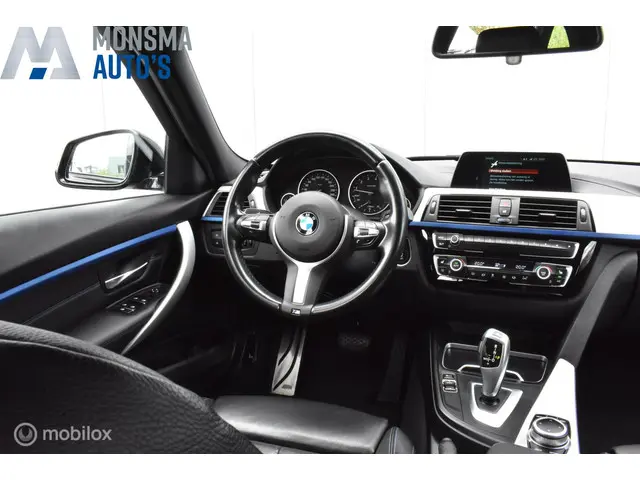 BMW 3 Serie Touring 320i Corporate Lease 2018 Benzine 3