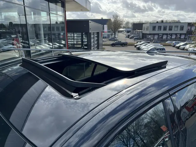 BMW 1 Serie 118i Business Edition 2021 Benzine 15