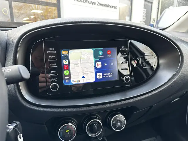 Toyota Aygo X 1.0 VVT-i S-CVT Play 2023 Benzine 8