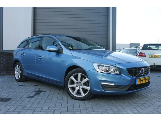 Volvo V60 2