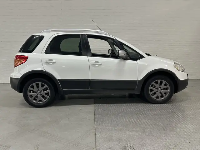 Fiat Sedici 1.6-16V Emotion 2014 Benzine 4