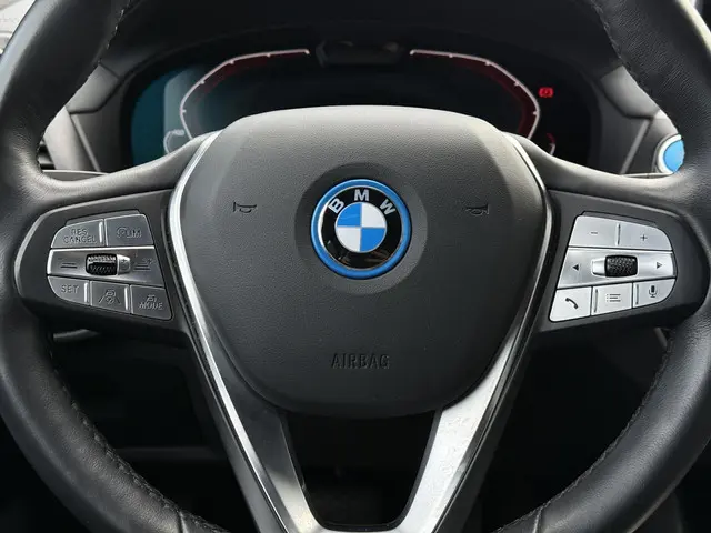 BMW iX3 Aut. High Executive 80 kWh 2021 Elektrisch 21