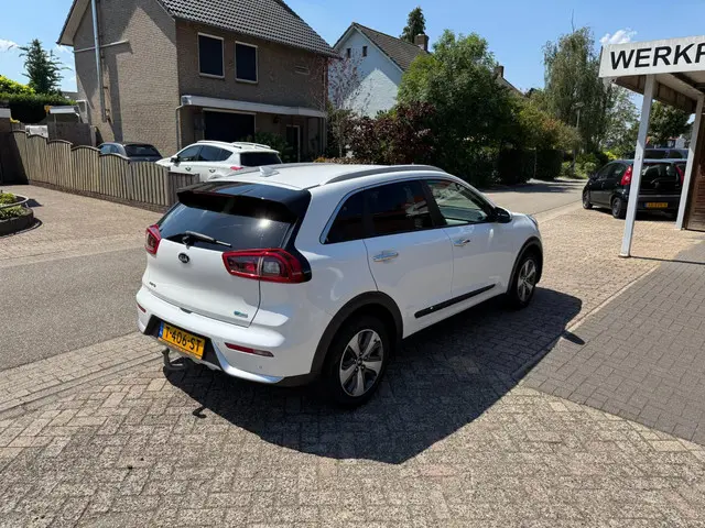 Kia Niro 1.6 GDi Hybrid DynamicLine 2018 Hybride Benzine 2