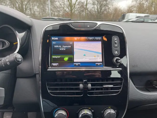 Renault Clio 0.9 TCe Expression 2015 Benzine 13
