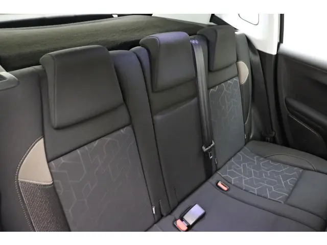 Peugeot 2008 1.2 PureTech 82pk Blue Lion 2016 Benzine 13