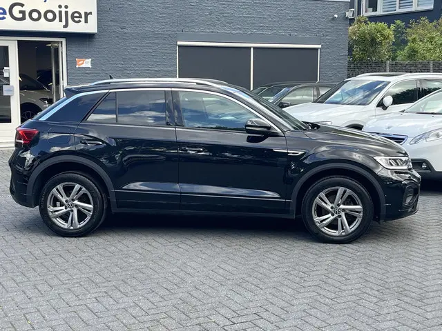 Volkswagen T-Roc 1.5 TSi DSG R-Line (2X) 2022 Benzine 2