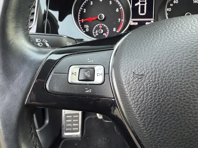 Volkswagen Golf Variant 1.0 TSI Highline 2018 Benzine 19