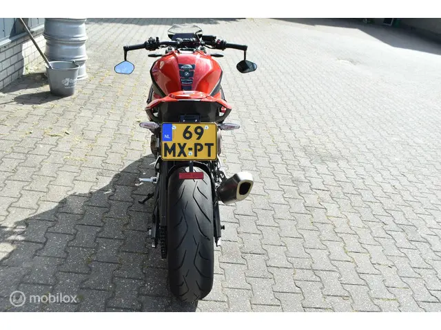 BMW S 1000 R  Alle pakketten 2022 Benzine 7
