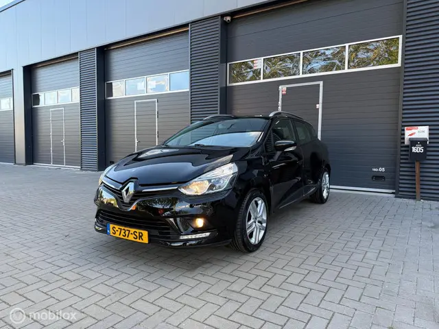 Renault Clio Estate 0.9 TCe Limited 2019 Benzine 25