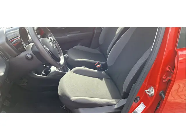 Toyota Aygo 1.0 VVT-i x-clusiv 2021 Benzine 11