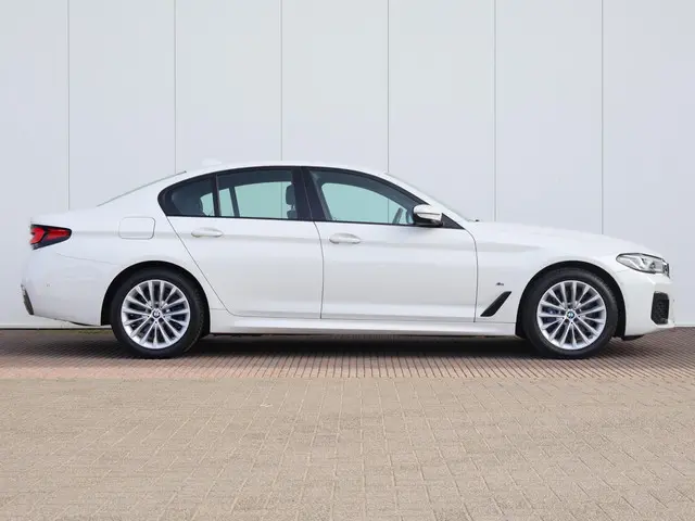 BMW 5 Serie 530e High Executive 2021 Hybride Benzine 5