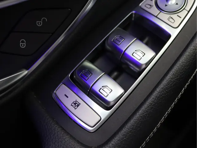Mercedes-Benz C-Klasse 160 AMG 2020 Benzine 35