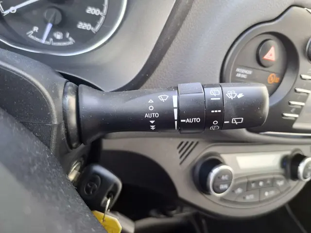 Toyota Yaris 1.5 Hybrid Active 2019 Hybride Benzine 19