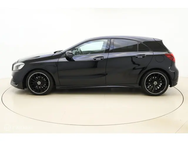 Mercedes-Benz A-Klasse 160 AMG-LINE 2017 Benzine 5