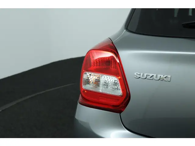 Suzuki Swift 1.2 Select 2018 Benzine 38