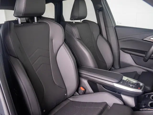 BMW X1 xDrive30e 2024 Hybride Benzine 8