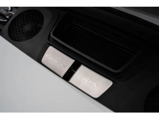Porsche 911 3.0 Carrera S 2017 Benzine 65