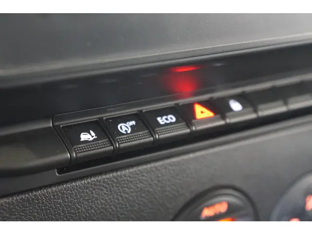 Opel Movano 2.3 TURBO 150 PK L2H2 2020 Diesel 25