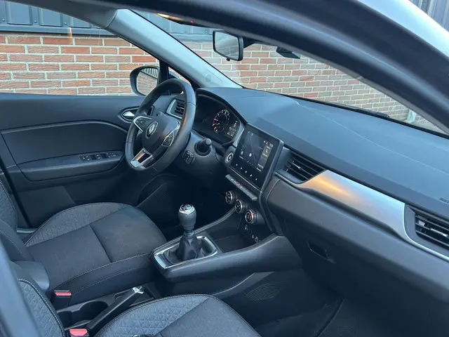 Renault Captur 1.0 TCe 90 evolution 2023 Benzine 7