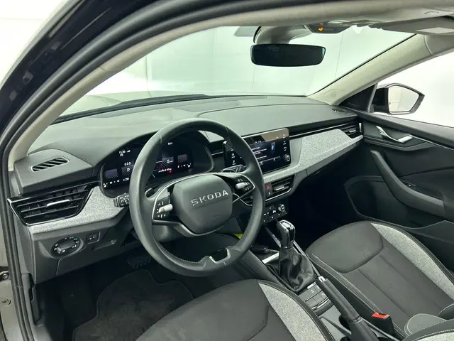 Škoda Kamiq 1.0 TSI Business Edition DSG 2025 Benzine 2