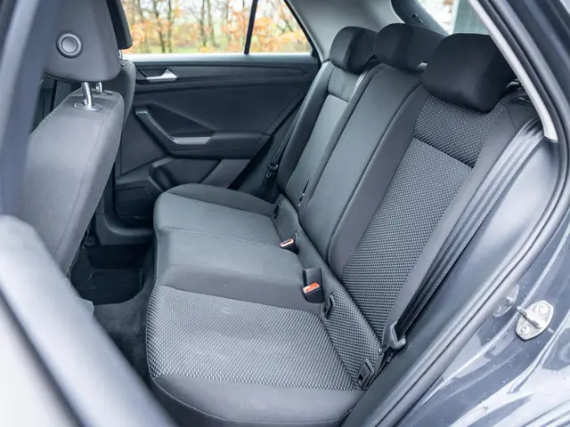 Volkswagen T-Roc 1.0 TSI T-Roc 2021 Benzine 27