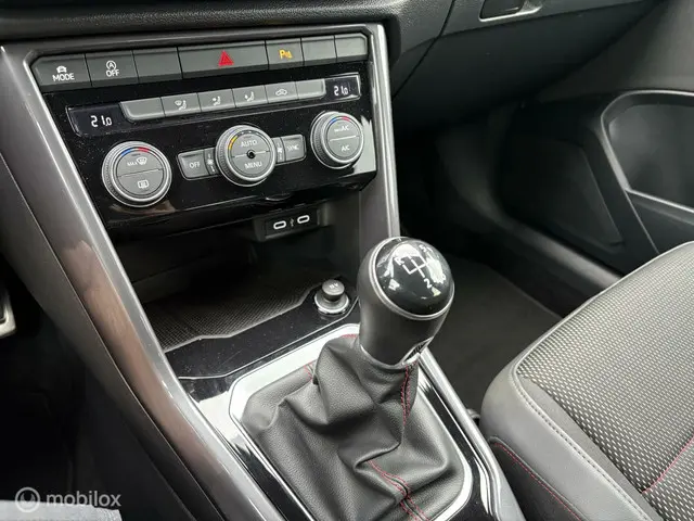 Volkswagen T-Roc 1.5 TSI Sport 2021 Benzine 14