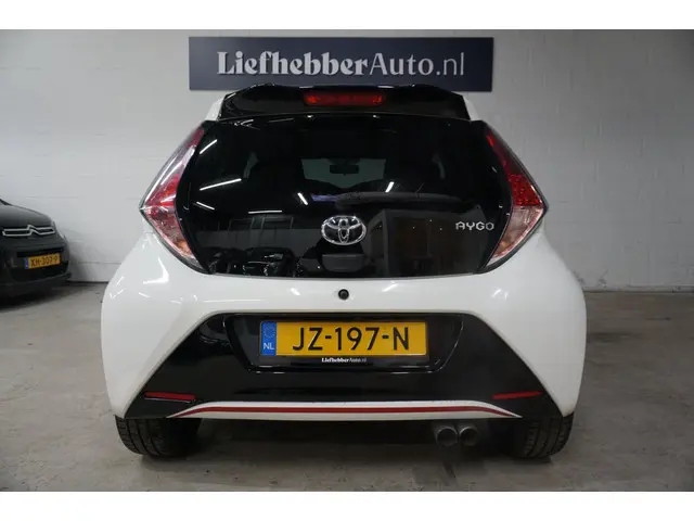 Toyota Aygo 1.0 VVT-i x-sport 2016 Benzine 5