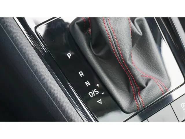 Škoda Kamiq 1.0 TSI 116pk DSG Monte Carlo 2021 Benzine 39